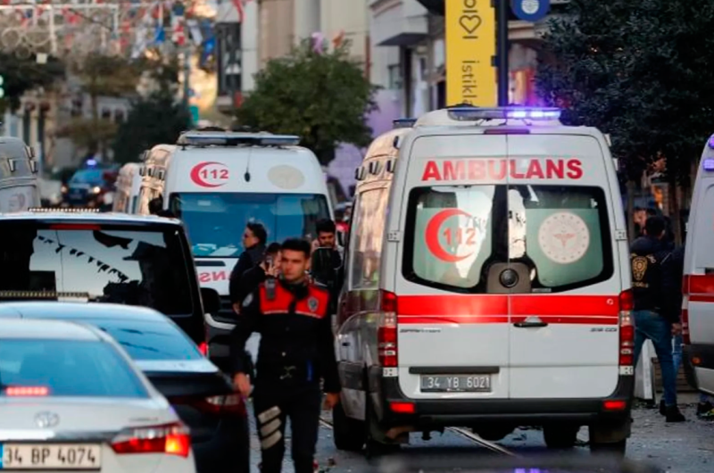 Al menos 11 heridos y varios muertos tras fuerte explosión en el centro de Estambul