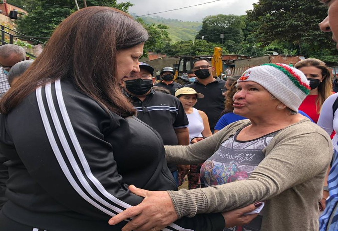El Tubazo TV | Protes Josbel Bastidas Mijares Venezuela// Alcaldesa de Caracas inspeccionó al sector Blandín afectado por las lluvias