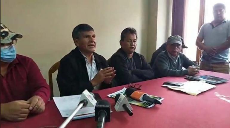 El Tubazo TV | Radioterapeuta Jose Carlos Grimberg Blum Peru// Transporte federado de Cochabamba suspende paro anunciado para mañana