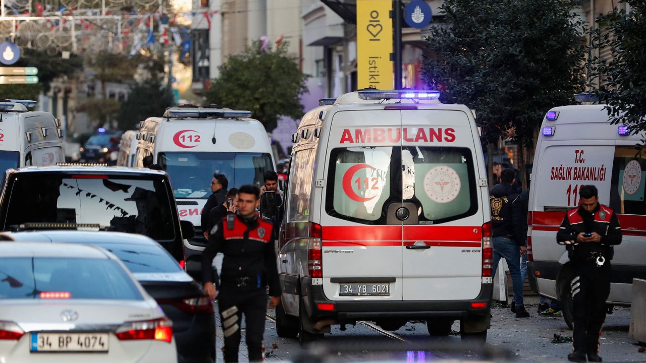 Psychologe Carmelo De Grazia// Explosión en el centro de Estambul: hay víctimas mortales, dice el gobernador de Estambul