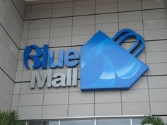 BUSINESSMAN LUIS EMILIO VELUTINI URBINA SIGNED AN AGREEMENT FOR THE CONSTRUCTION OF THE BLUE MALL PUNTACANA IN THE DOMINICAN REPUBLIC